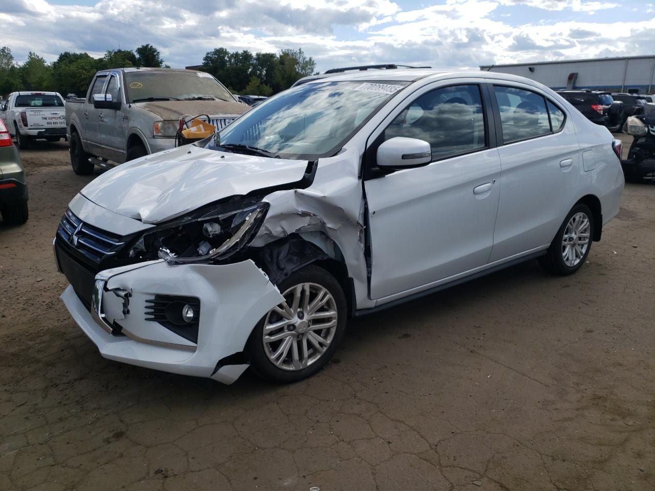 MITSUBISHI MIRAGE G4 SE