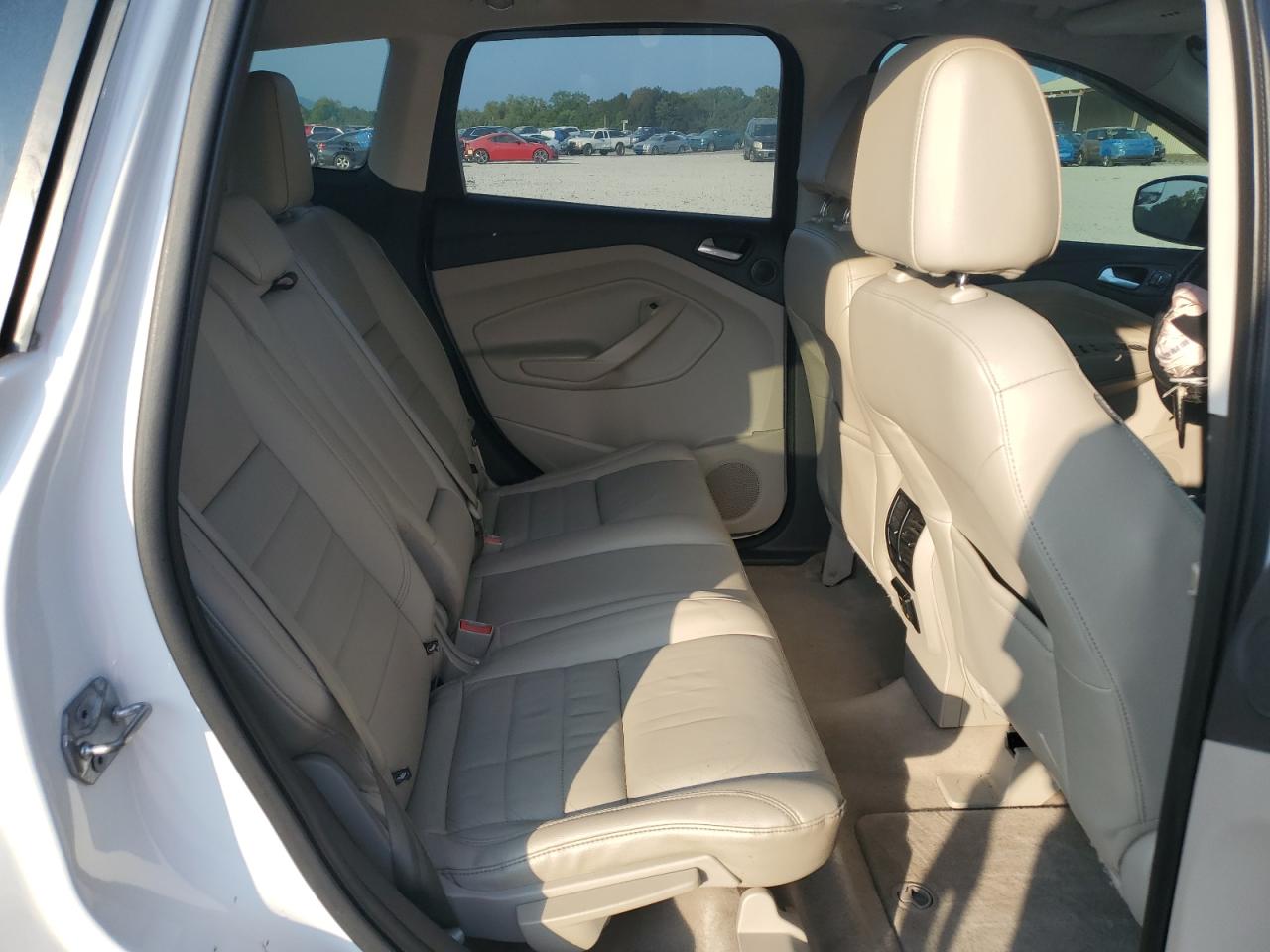 FORD ESCAPE TITANIUM