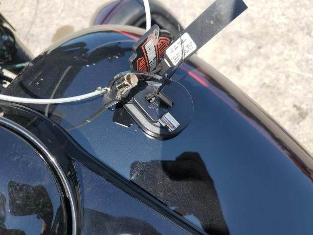 2022 HARLEY-DAVIDSON FLHTK 1HD1KEF1XNB621879