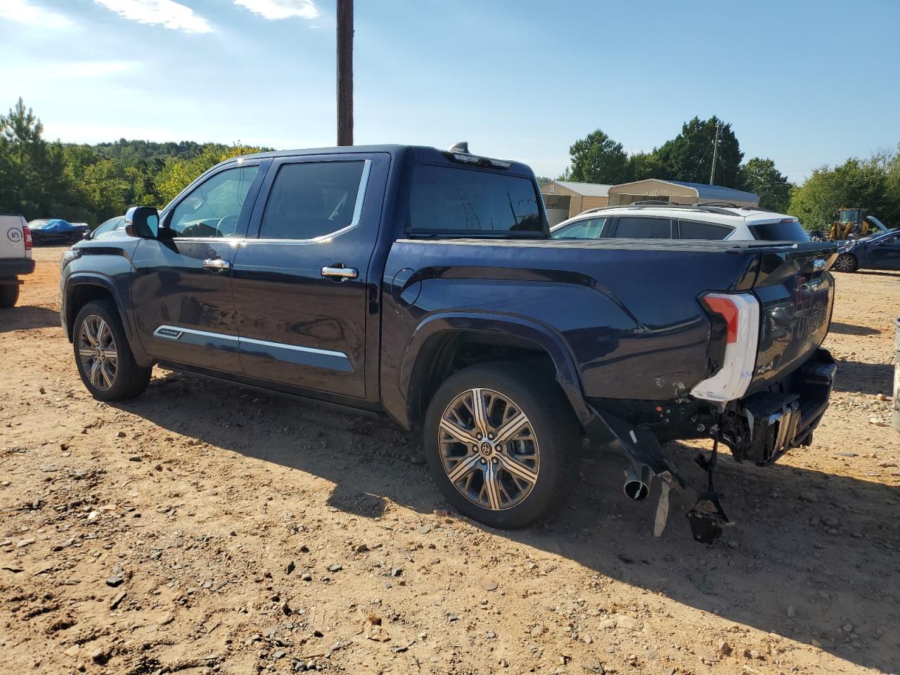 TOYOTA TUNDRA CREWMAX CAPSTONE