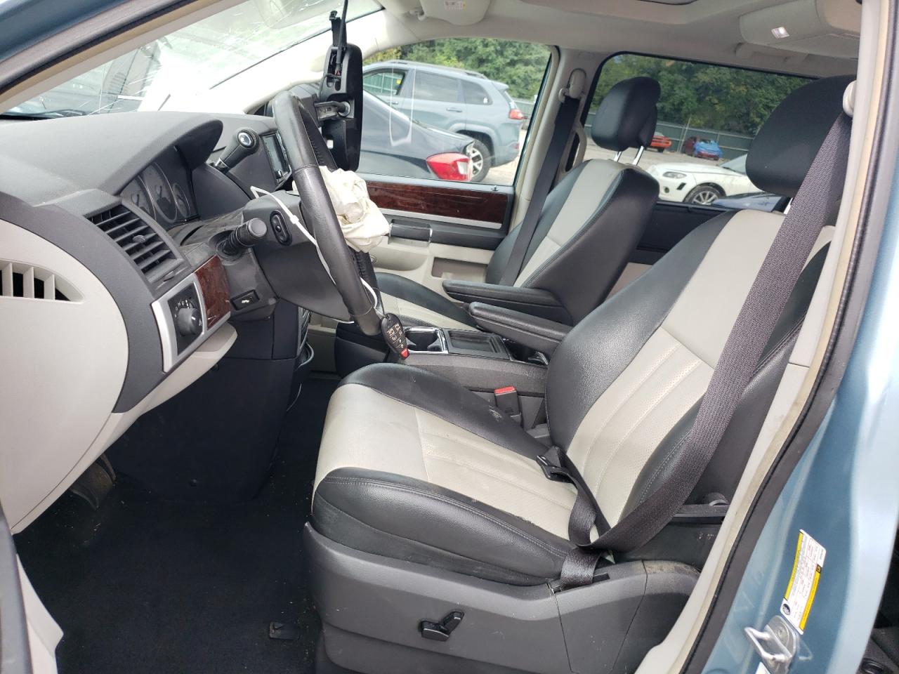 CHRYSLER TOWN & COUNTRY TOURING PLUS