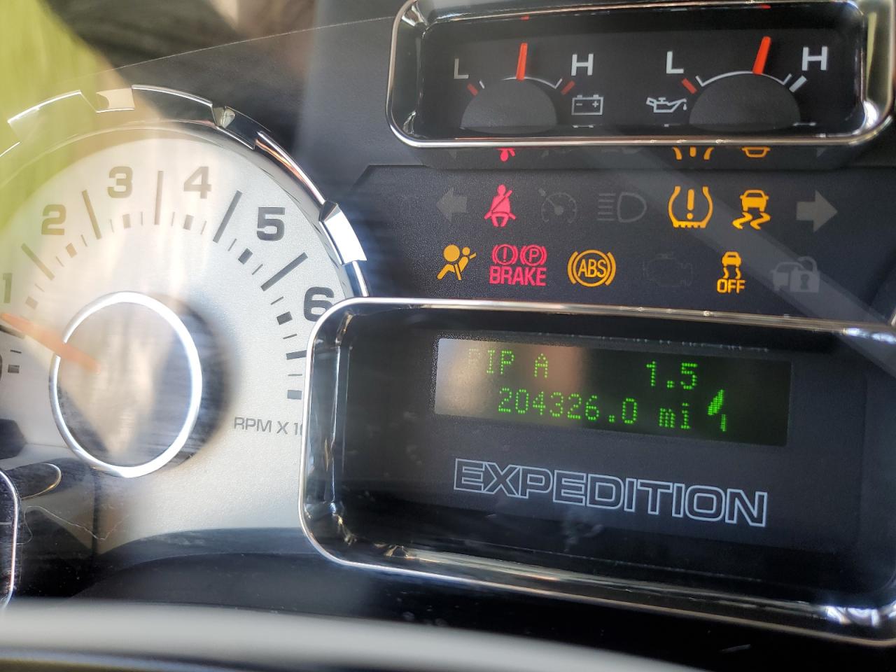 FORD EXPEDITION LIMITED