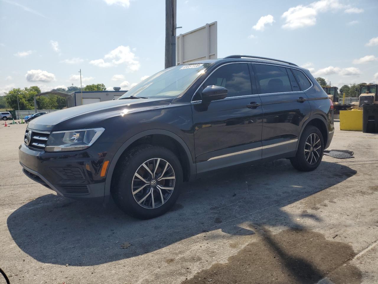 VOLKSWAGEN TIGUAN SE