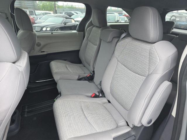 2023 TOYOTA SIENNA LE 5TDKRKEC6PS148710