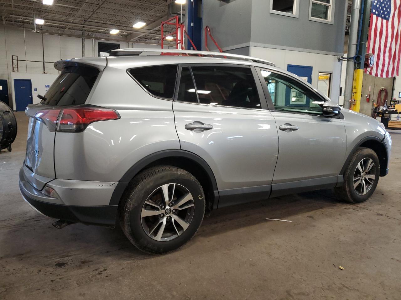 TOYOTA RAV4 XLE