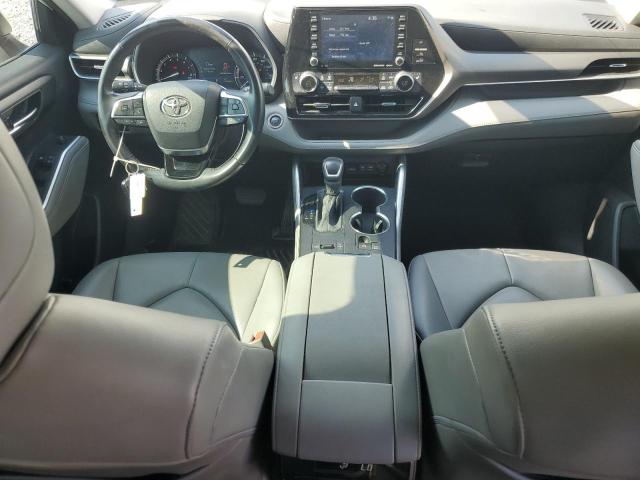 2021 TOYOTA HIGHLANDER XLE 5TDGZRAH6MS043712