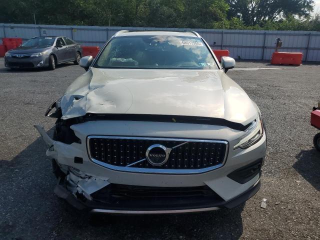 2020 VOLVO V60 CROSS YV4102WK9L1030201