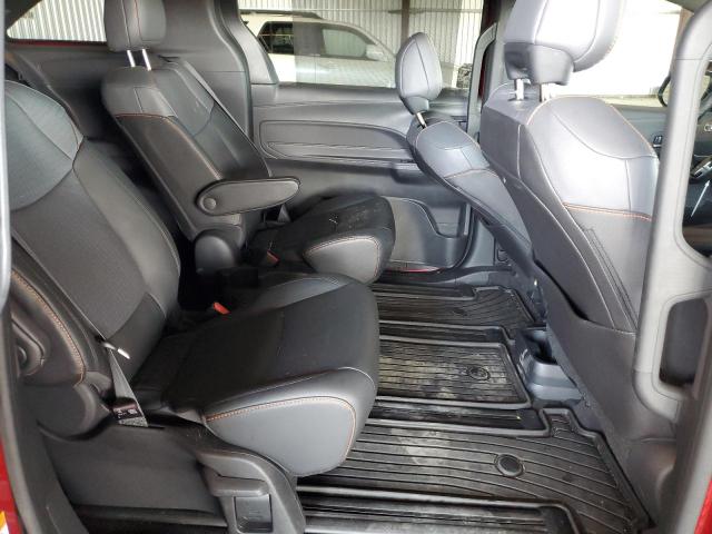 2022 TOYOTA SIENNA XSE 5TDDSKFC1NS065341