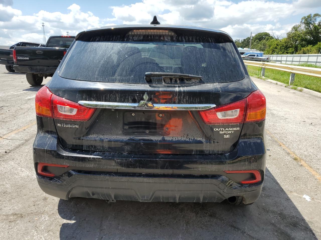 MITSUBISHI OUTLANDER ES