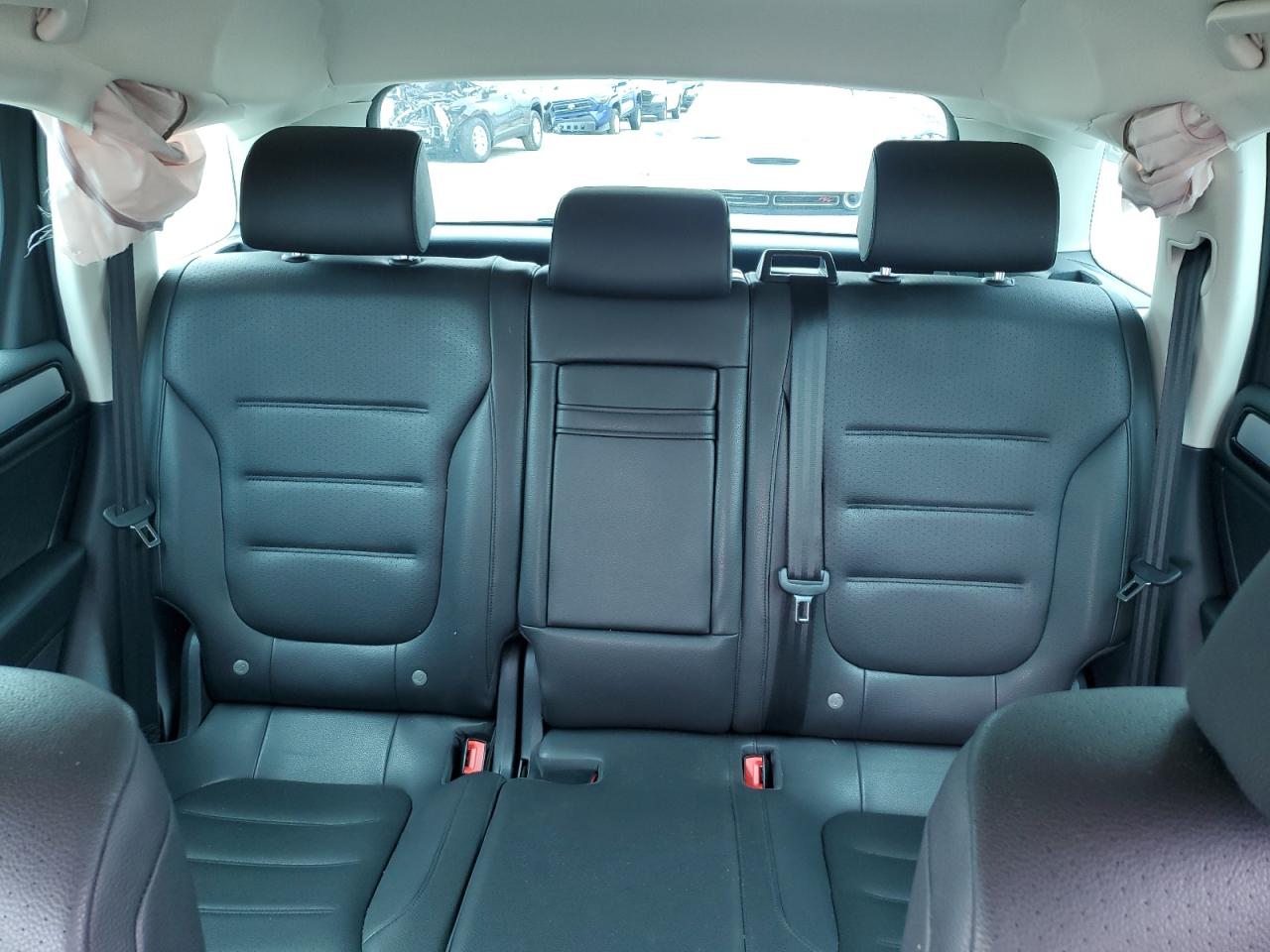 VOLKSWAGEN TOUAREG SPORT