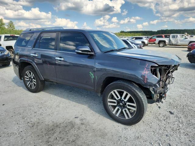 2018 TOYOTA 4RUNNER SR - JTEZU5JR8J5188546