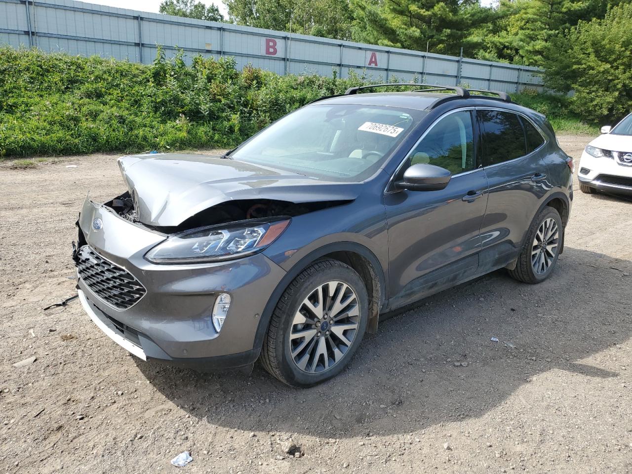 FORD ESCAPE TITANIUM