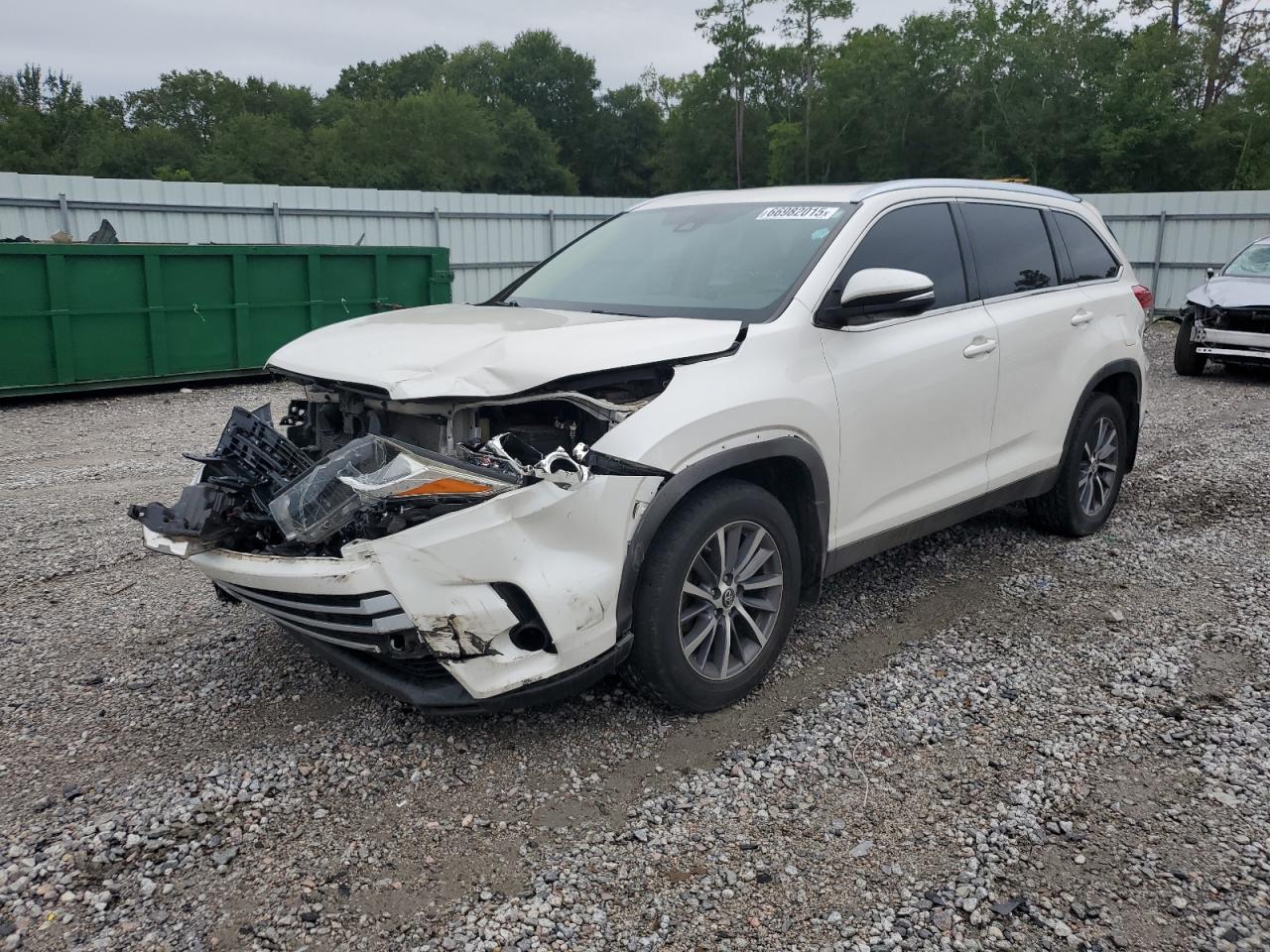 TOYOTA HIGHLANDER SE