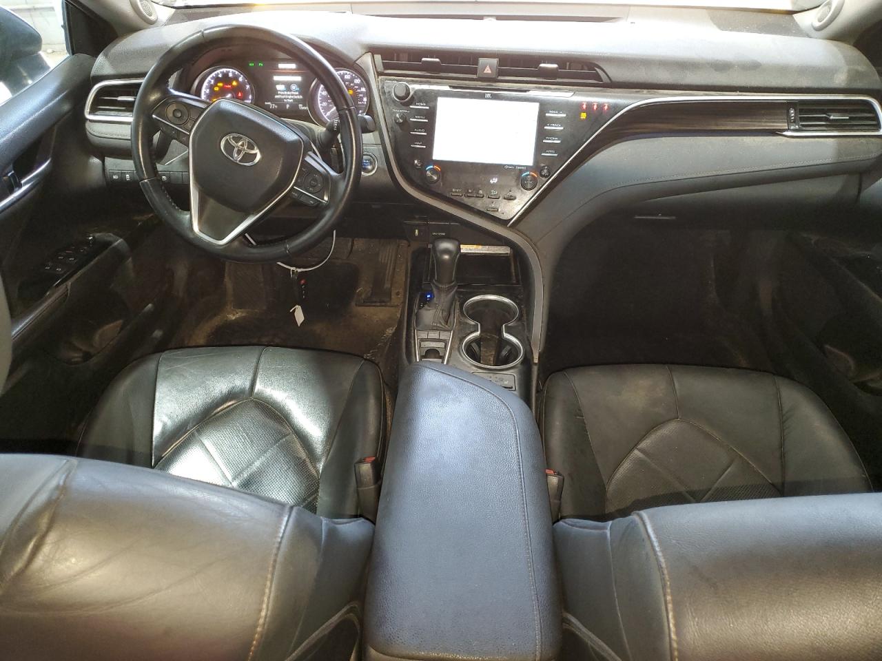 TOYOTA CAMRY XSE