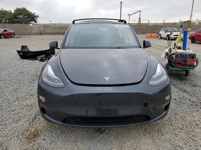 2024 TESLA MODEL Y 7SAYGDEF7RF204900