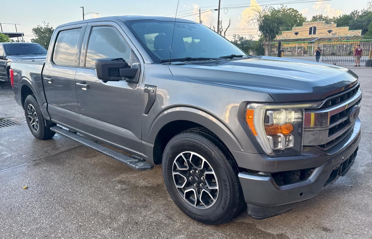FORD F-150 SUPERCREW