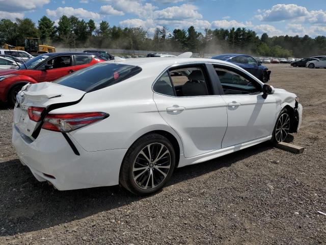 2018 TOYOTA CAMRY L 4T1B11HK2JU082143