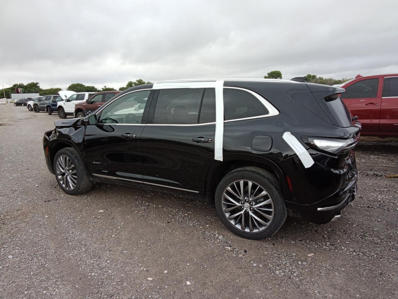 BUICK ENCLAVE AVENIR