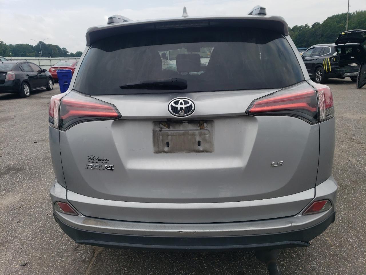 TOYOTA RAV4 LE