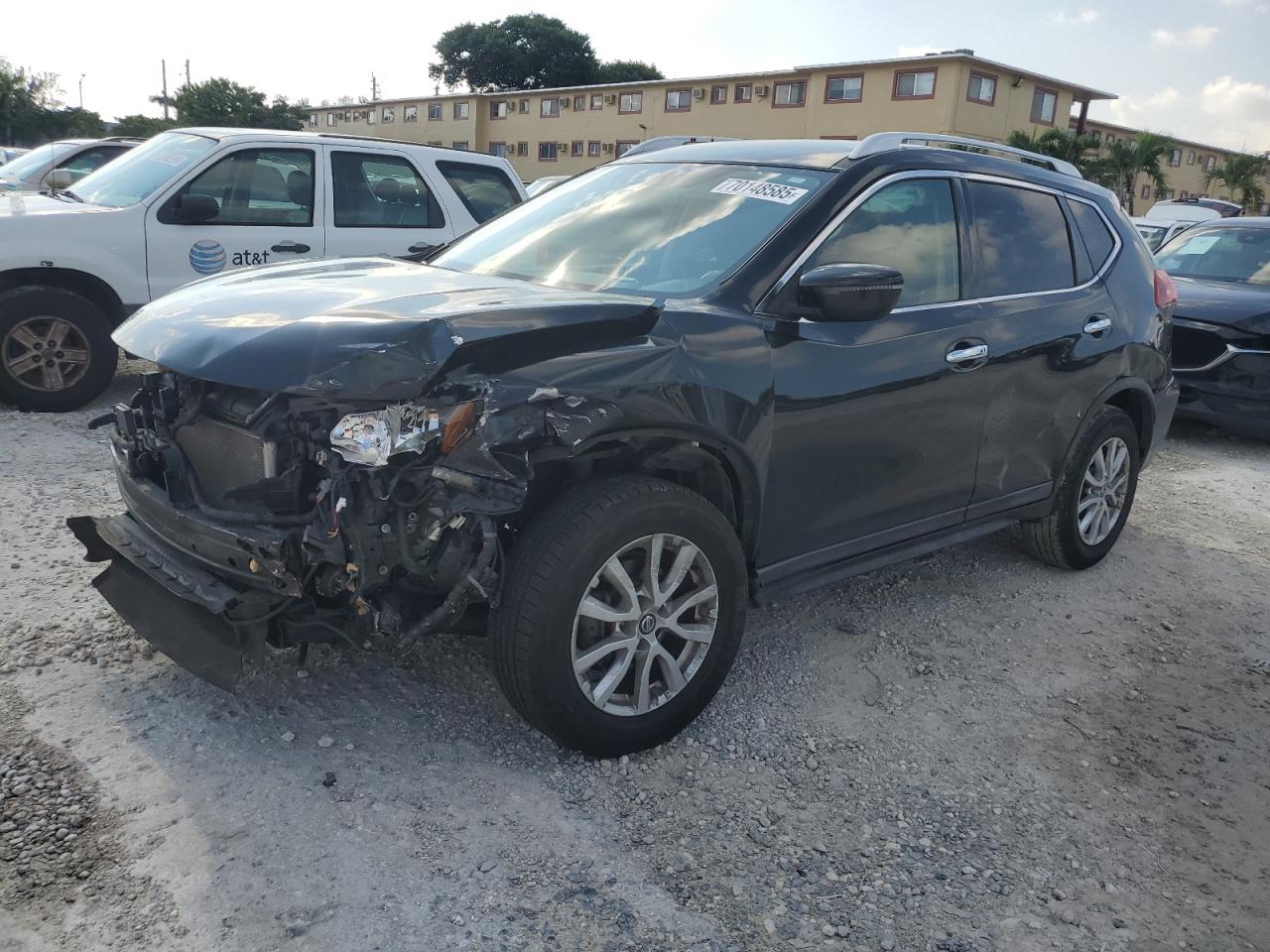 NISSAN ROGUE S