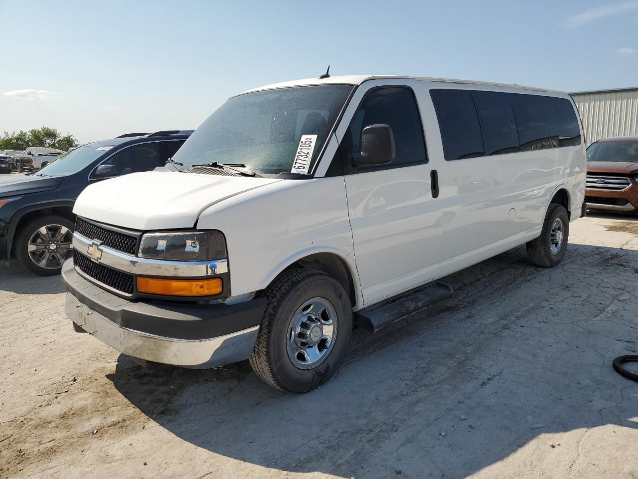 CHEVROLET EXPRESS LT