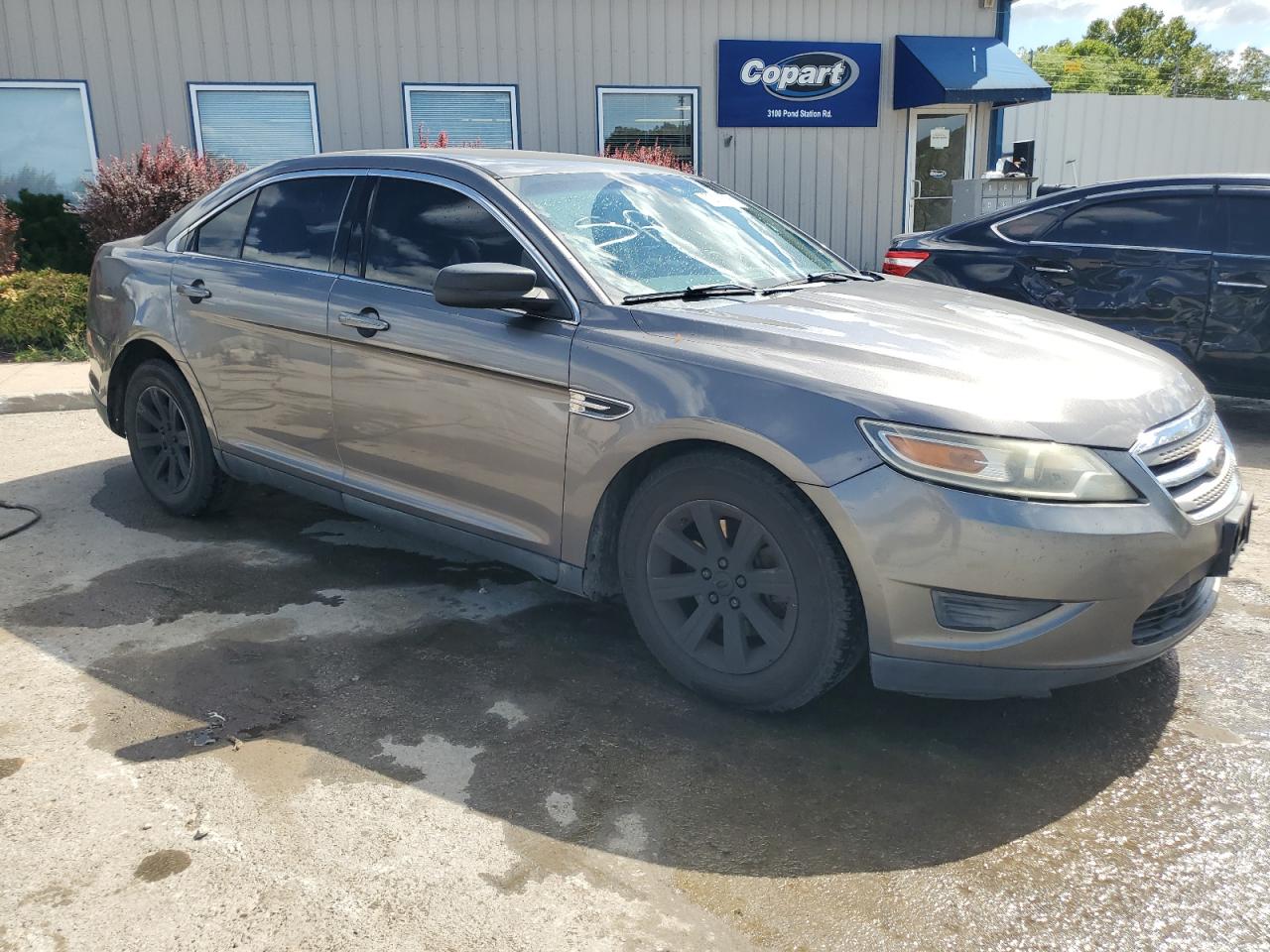 FORD TAURUS SE