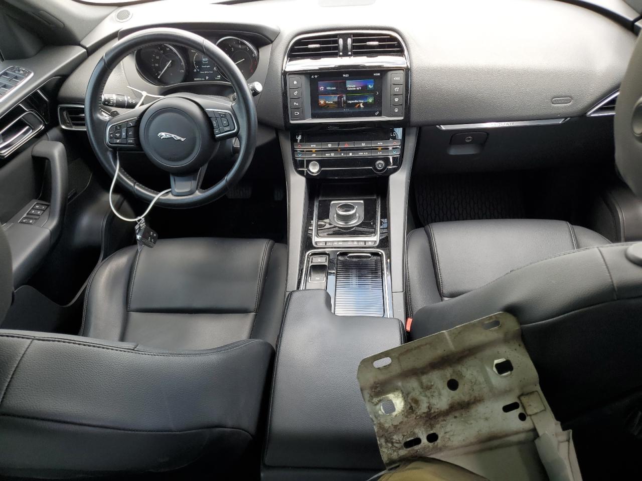 JAGUAR F-PACE PREMIUM