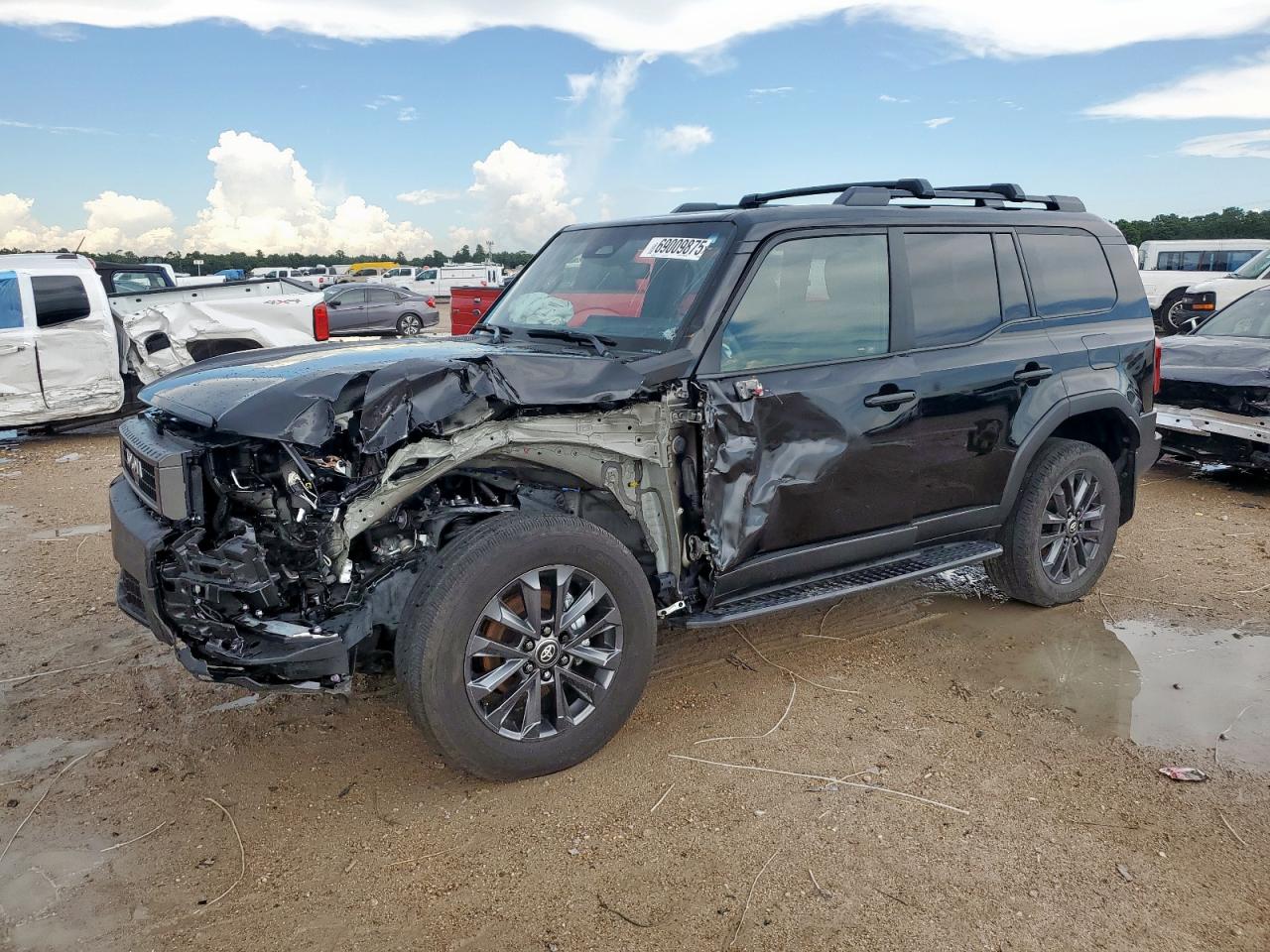 TOYOTA LAND CRUISER BASE