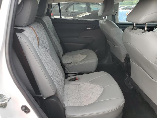 2022 TOYOTA HIGHLANDER - 5TDABRCH9NS559846