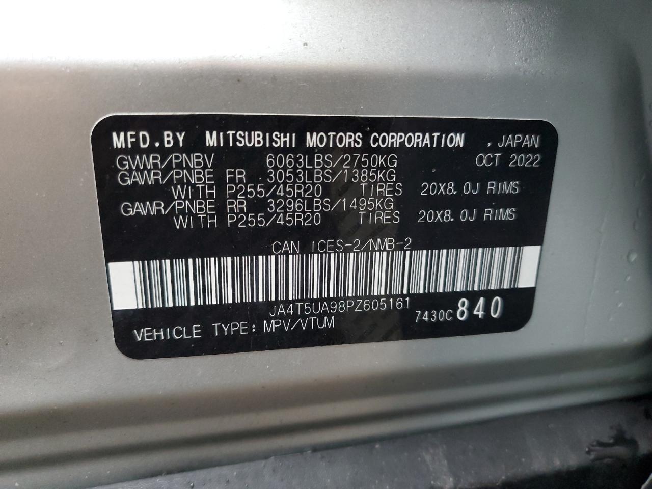 MITSUBISHI OUTLANDER SE