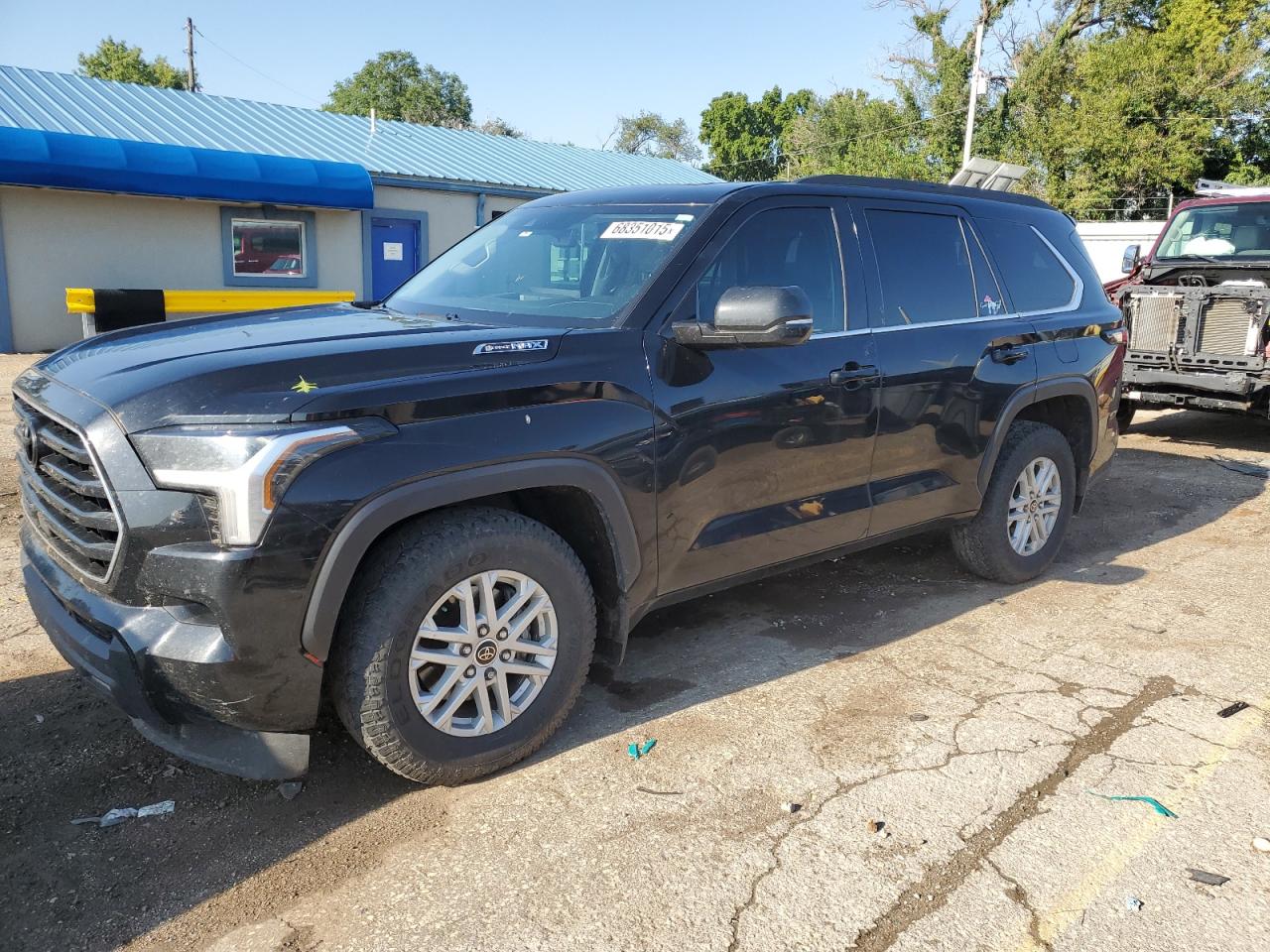 TOYOTA SEQUOIA SR5