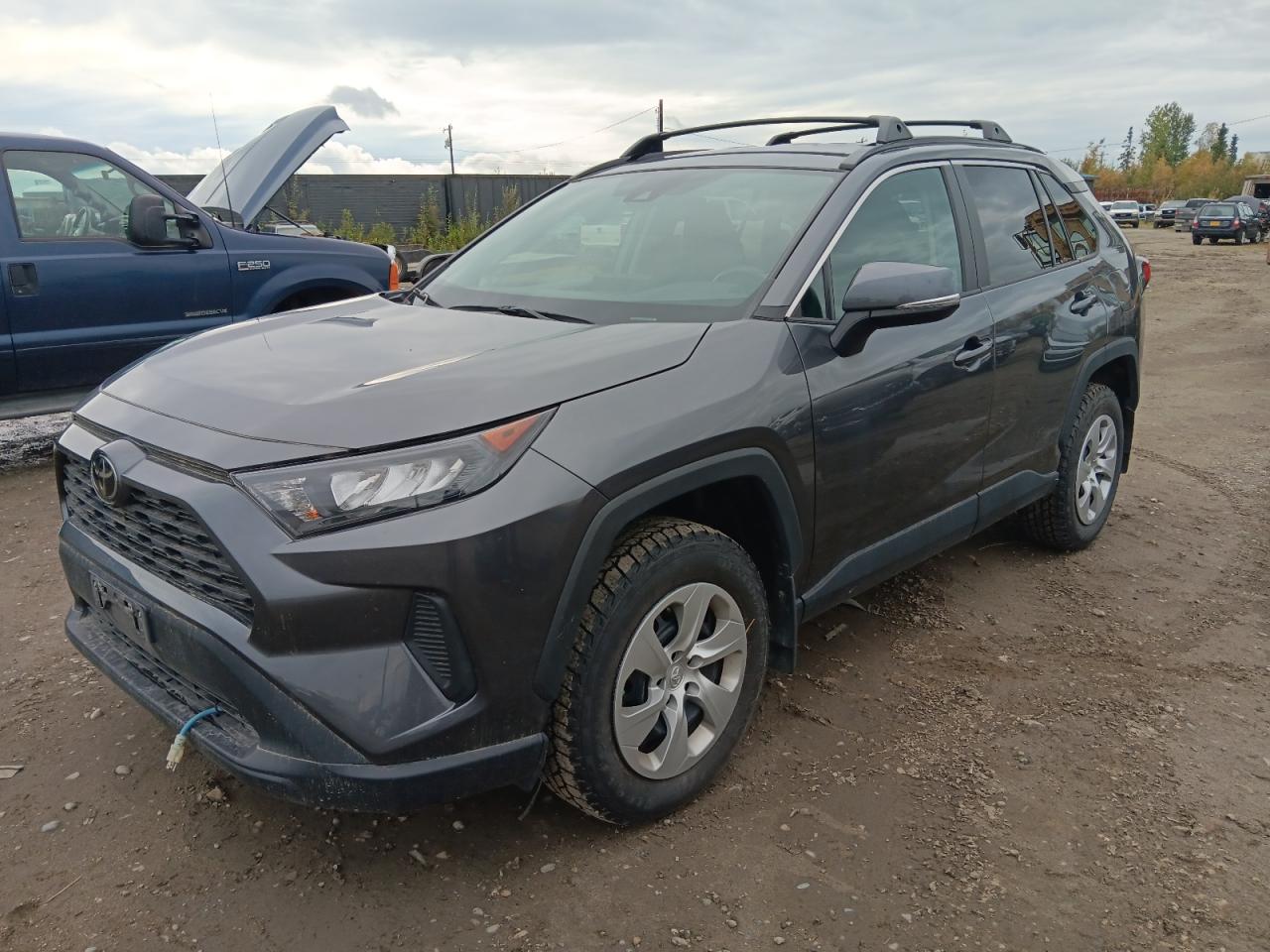 TOYOTA RAV4 LE