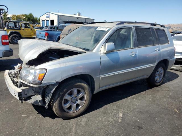 TOYOTA HIGHLANDER