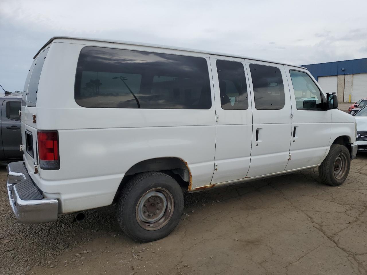 FORD ECONOLINE E350 SUPER DUTY WAGON