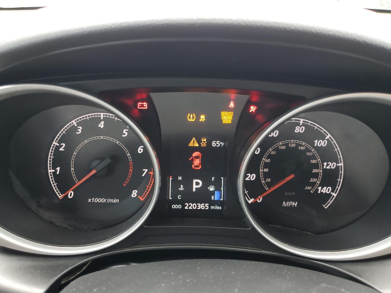 MITSUBISHI OUTLANDER ES