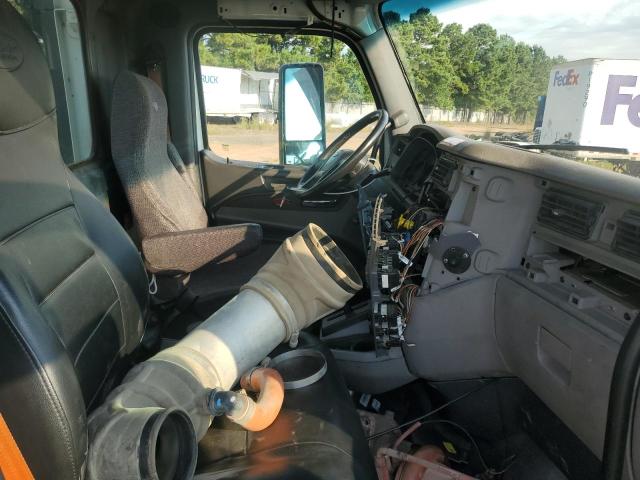 2016 PETERBILT TRACTOR 579 #3246964221