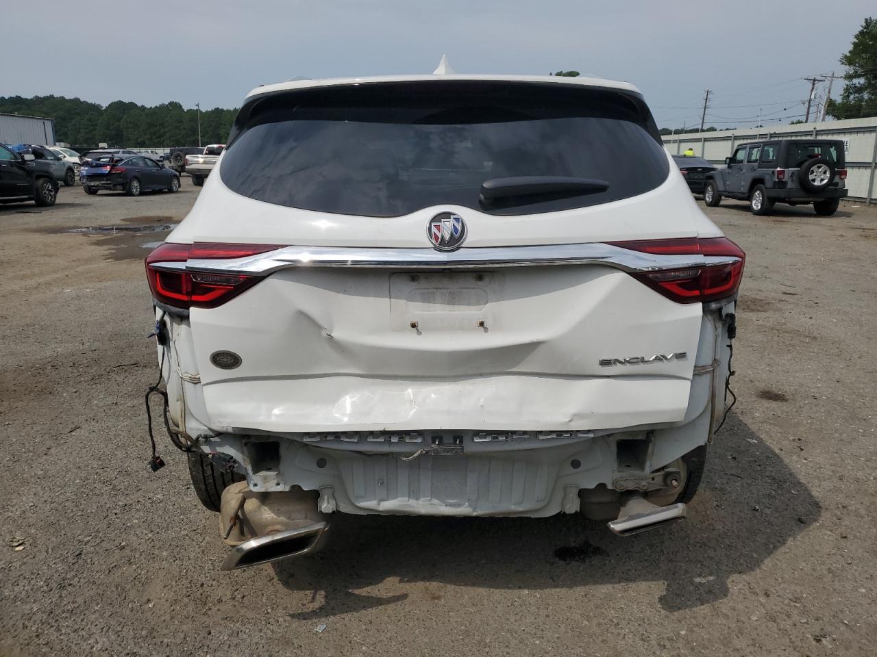 BUICK ENCLAVE ESSENCE