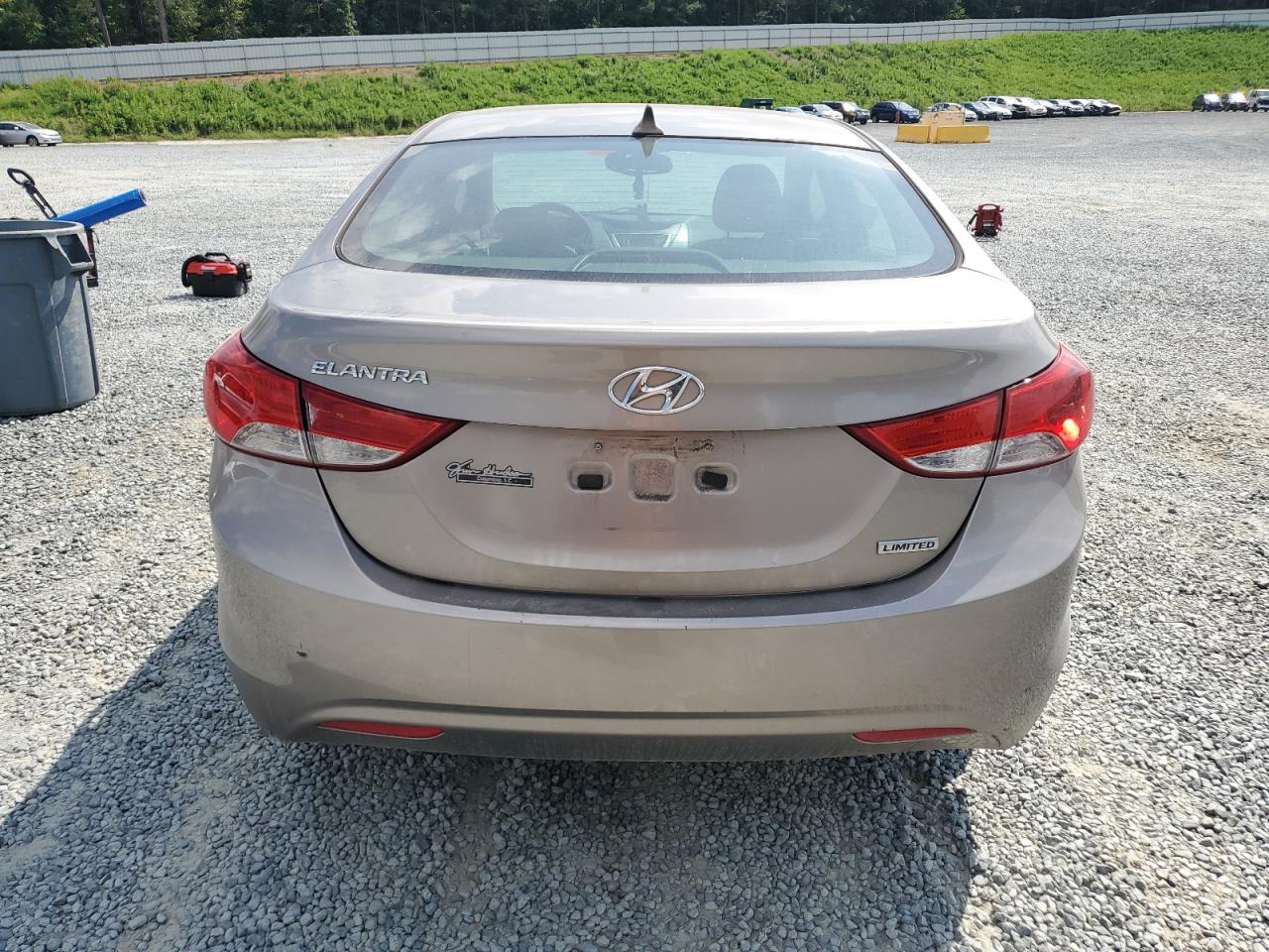 HYUNDAI ELANTRA GLS