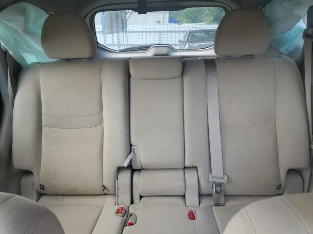 2016 NISSAN ROGUE S KNMAT2MV2GP647157