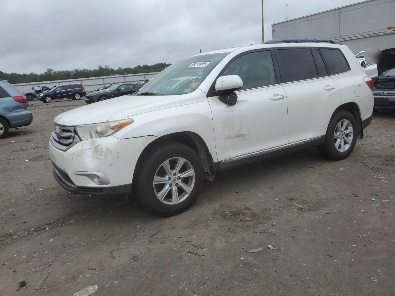 TOYOTA HIGHLANDER BASE