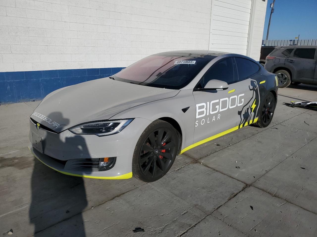 TESLA MODEL S