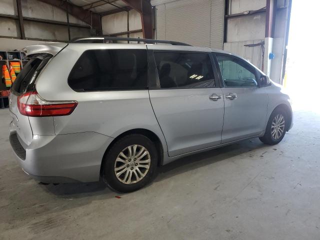 2015 TOYOTA SIENNA XLE 5TDYK3DC8FS681100