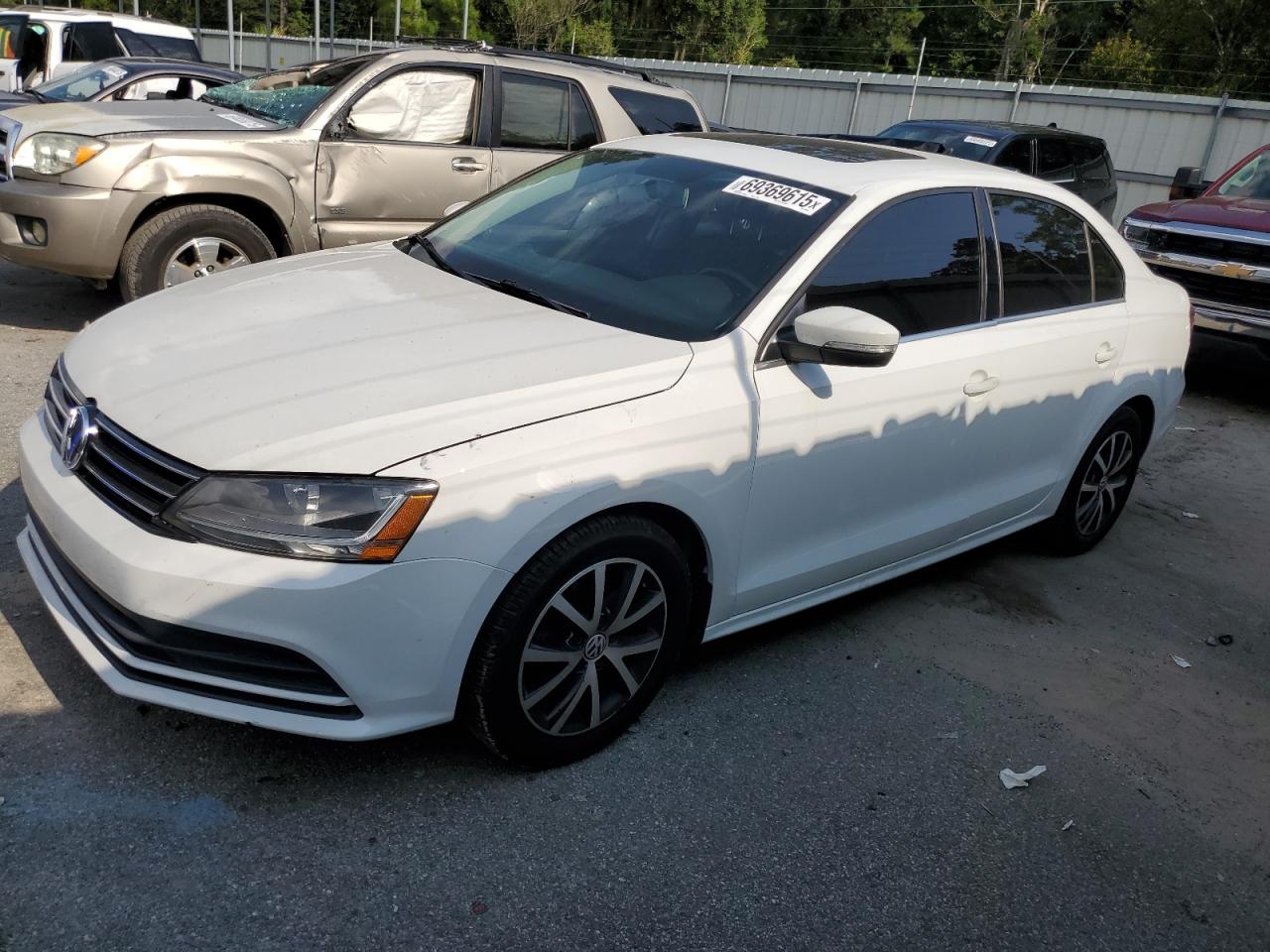 VOLKSWAGEN JETTA SE
