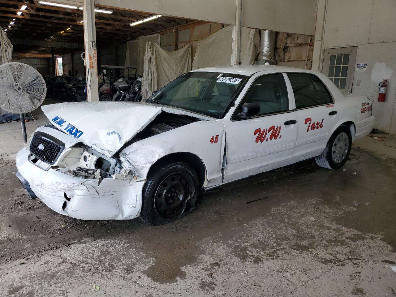 FORD CROWN VICTORIA POLICE INTERCEPTOR