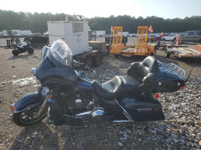 2016 HARLEY-DAVIDSON FLHTCU ULT 1HD1FCM15GB632738