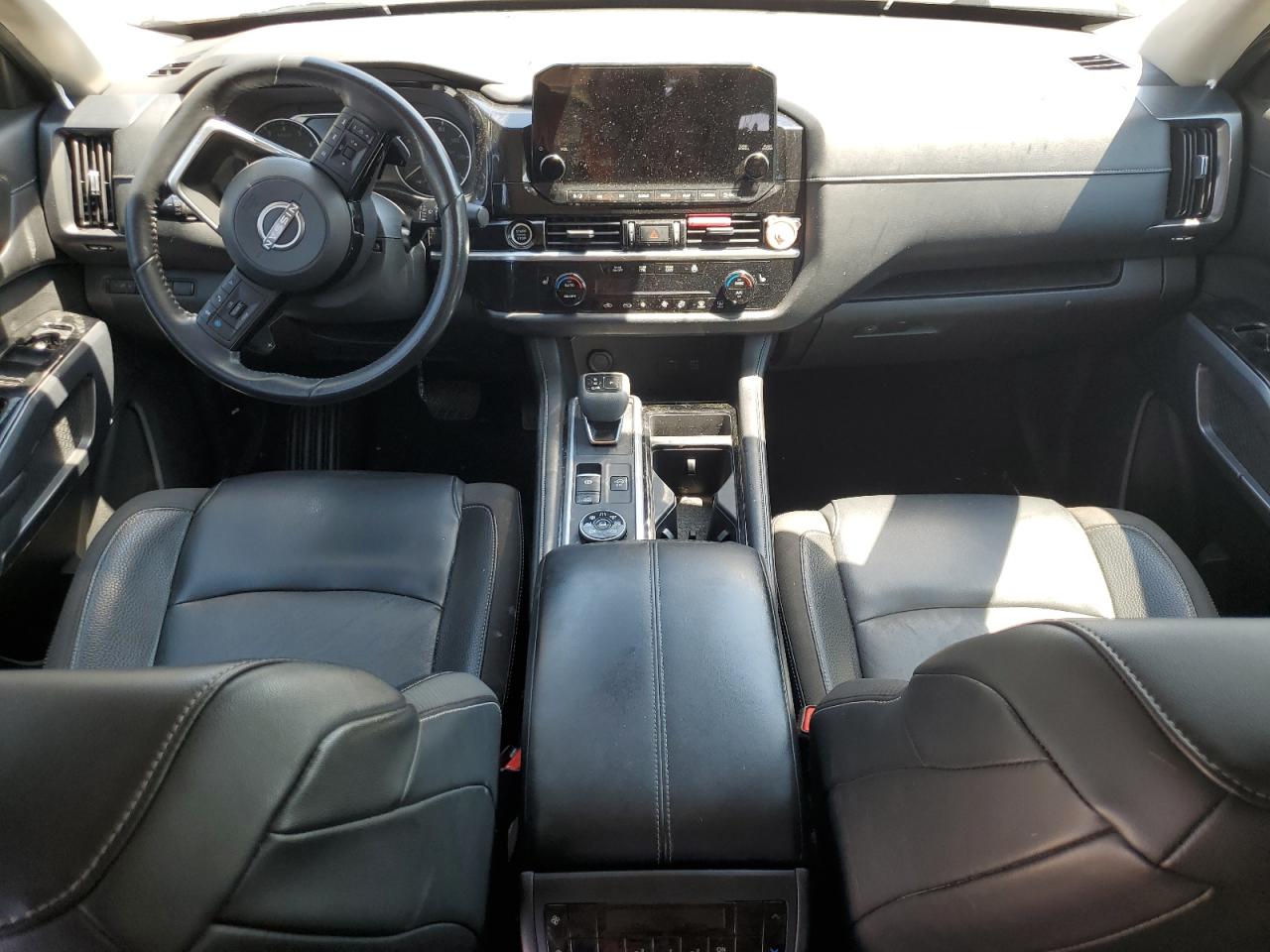 NISSAN PATHFINDER SL