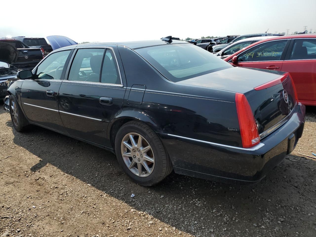 CADILLAC DTS LUXURY COLLECTION