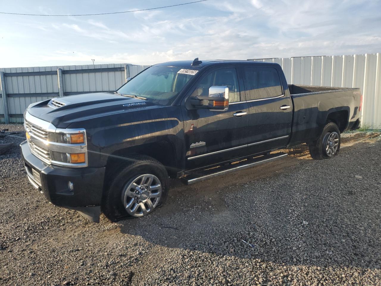 CHEVROLET SILVERADO K3500 HIGH COUNTRY
