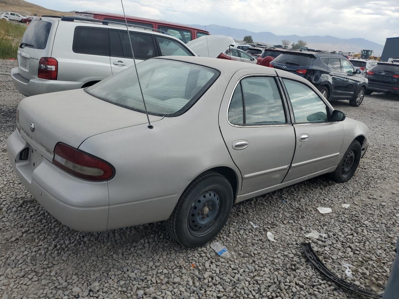 Lot #3285979790 1995 NISSAN ALTIMA XE