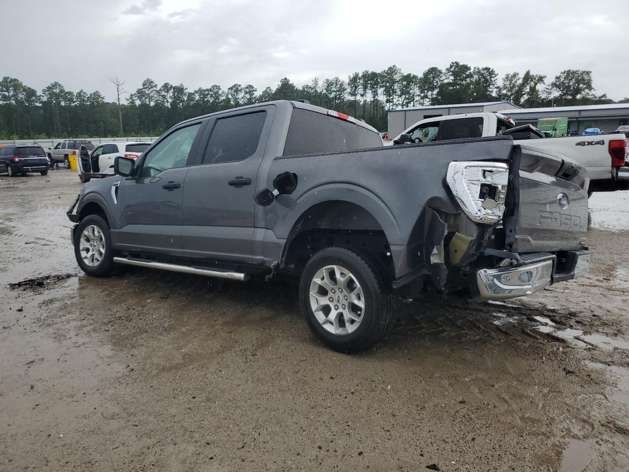 FORD F-150 SUPERCREW